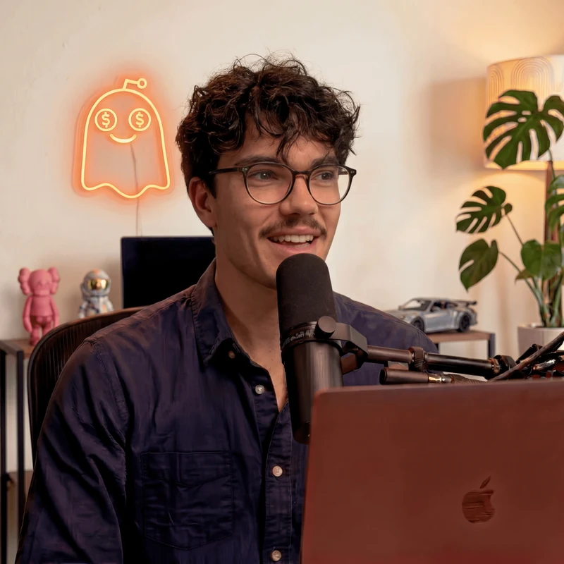 Matéo Drouillard, fondateur d'UpvotePartners, agence Reddit